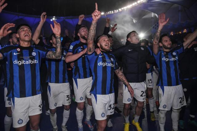 1674091357596075006.jpg FmyZYWdXgAAGGRR.jpg